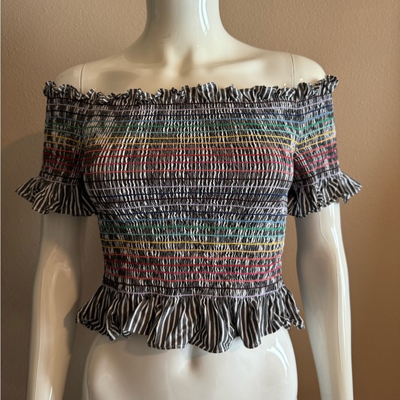WAYF smocked grey/rainbow crop top - Picture 3 of 9
